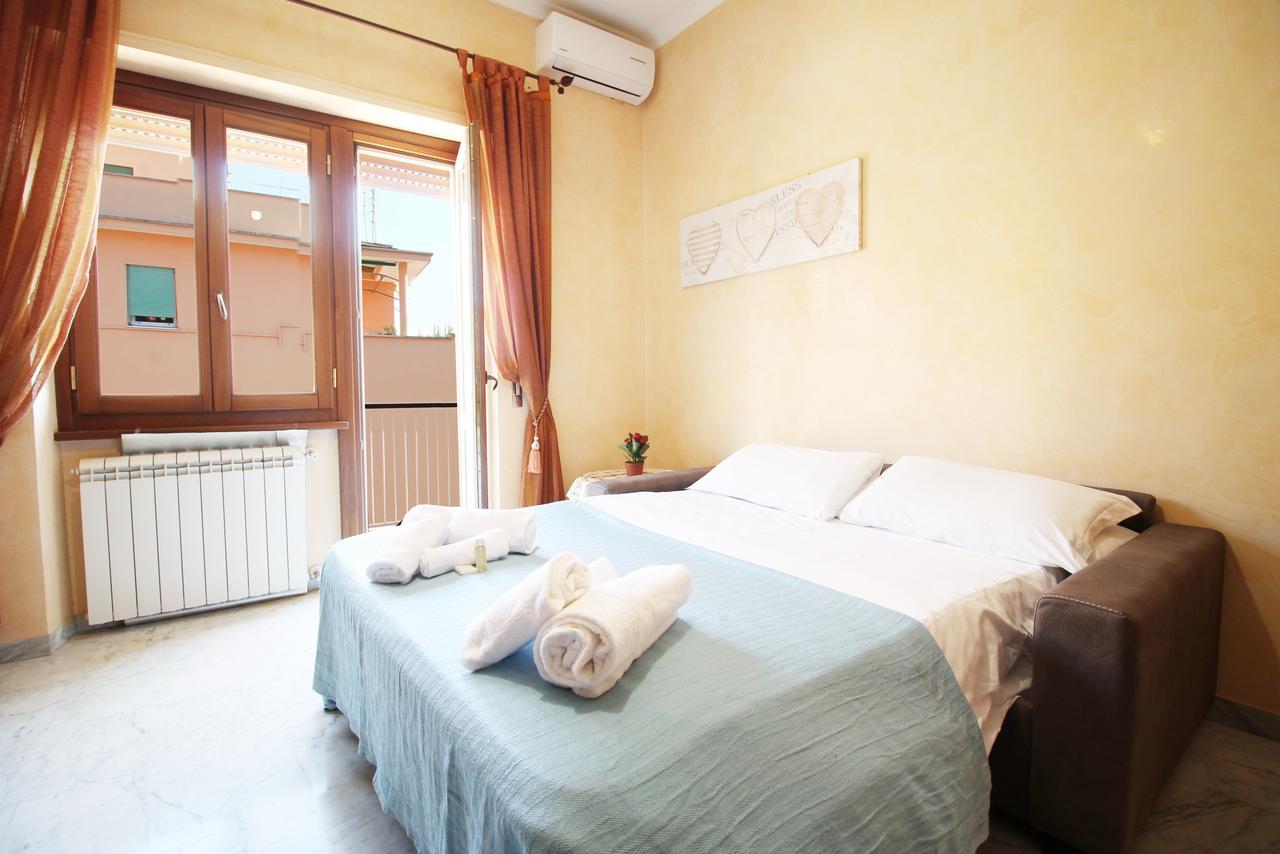 Monteverde Bright Apartment With Garage Roma Exterior foto